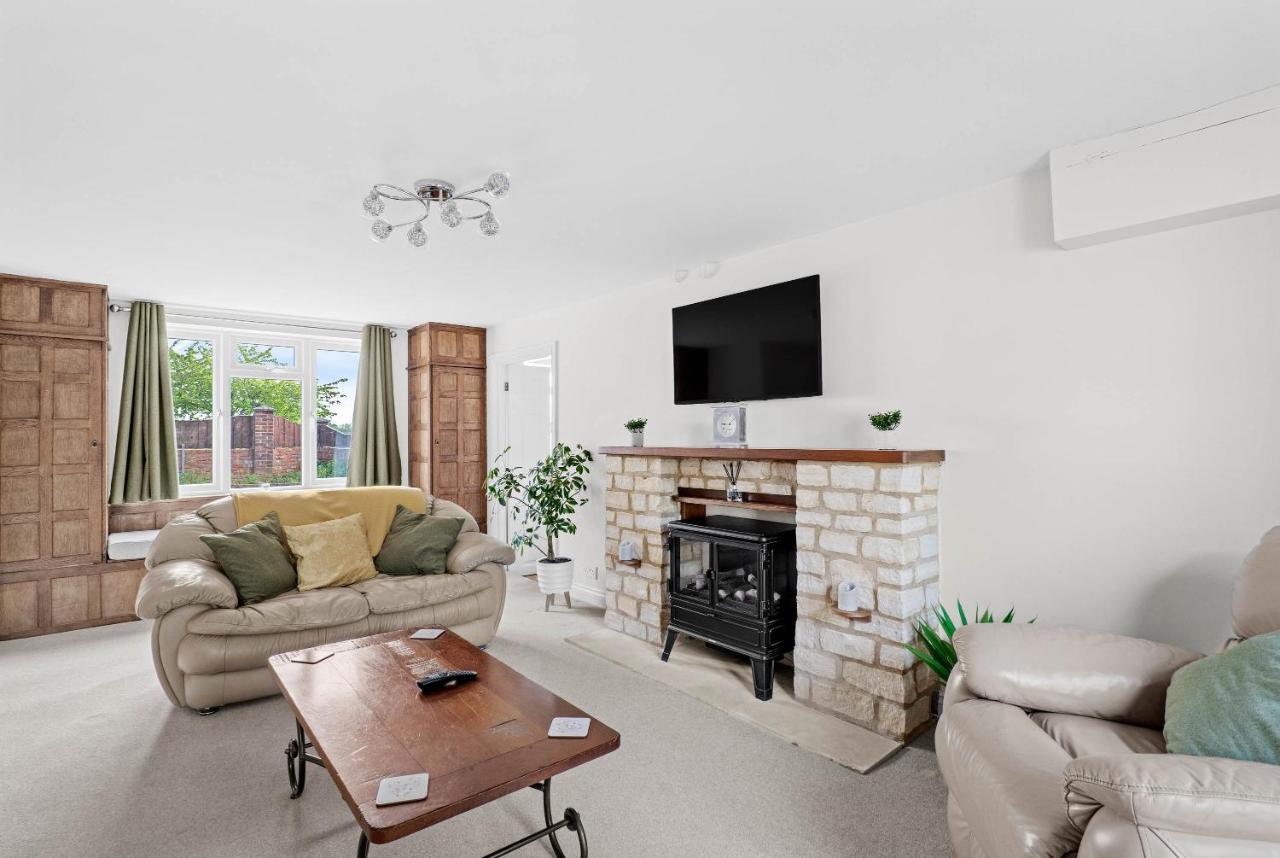 Wheelbarrow Cottage Bengeworth Екстер'єр фото