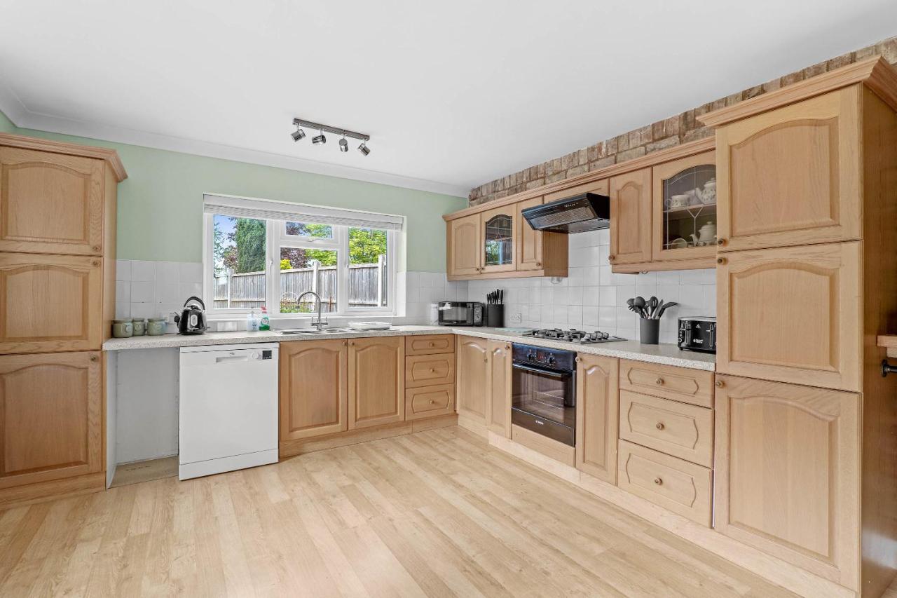 Wheelbarrow Cottage Bengeworth Екстер'єр фото